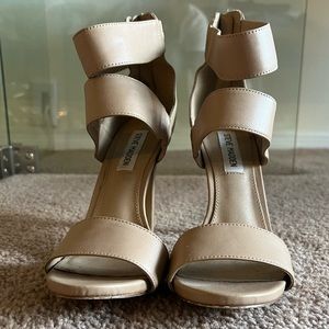 Nude Strap heels